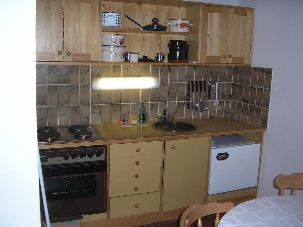 Camping Pivka Jama Postojna Habitación foto